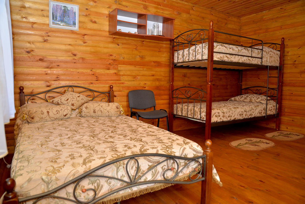 Hotel Slavutich à Nova Kakhovka Chambre photo