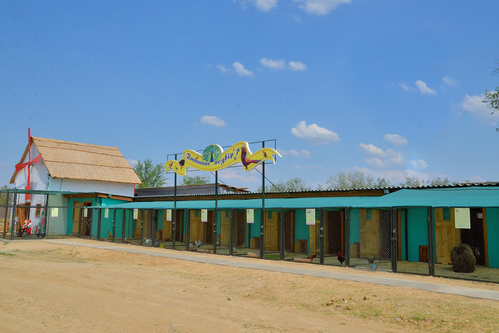Hotel Slavutich à Nova Kakhovka Extérieur photo