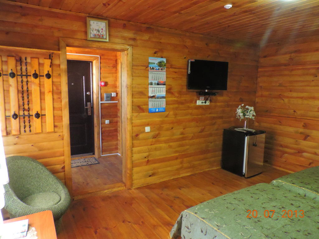 Hotel Slavutich à Nova Kakhovka Chambre photo