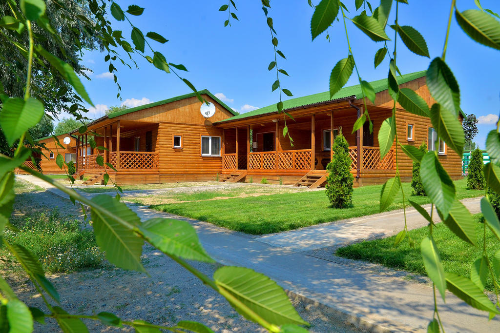 Hotel Slavutich à Nova Kakhovka Extérieur photo